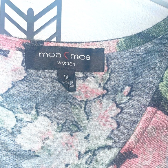 Floral Cold Shoulder Knit Top MoaMoa 1x - Picture 4 of 5